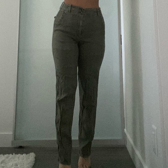 American Eagle Pants - Army Green - Picture 3 of 9